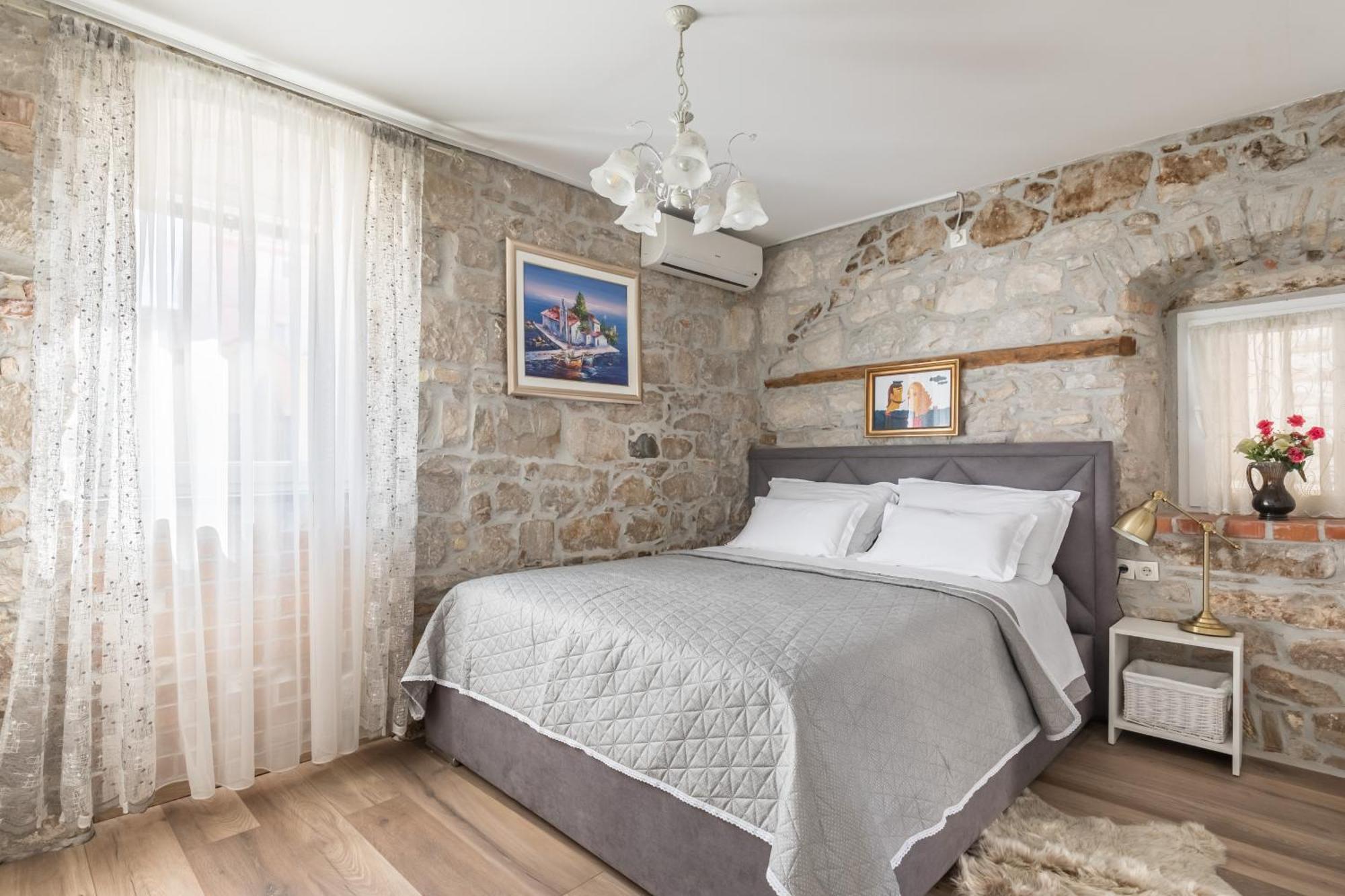 Apartments And Rooms Petra Σπλιτ Εξωτερικό φωτογραφία